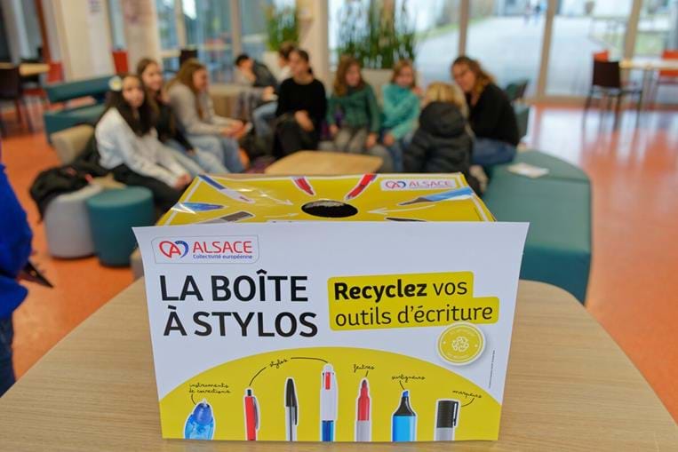 Boîte à stylos