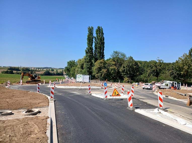 Le rond-point prend forme avant la pose des enrobés - Photo 1